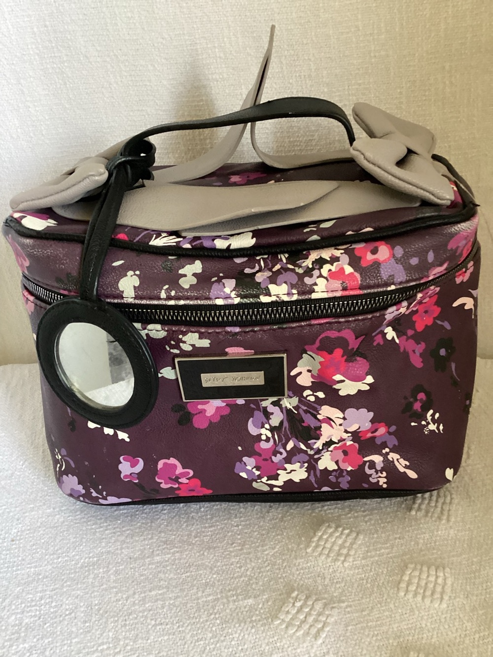Betsy Johnson train bag floral purple
